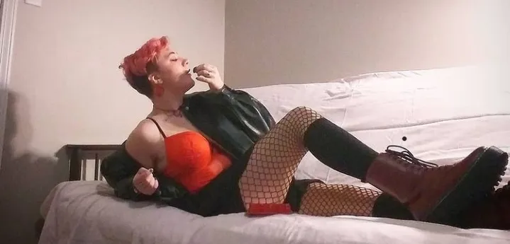 OnlyFans cuenta laureltreasure header 2
