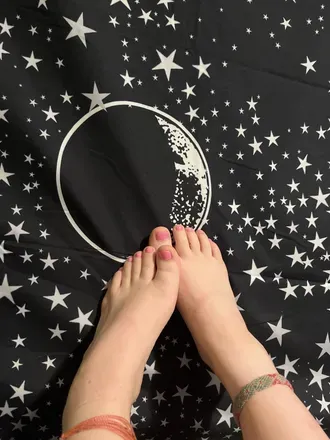 OnlyFans account  katesfeeties avatar 1