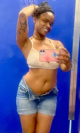 OnlyFans cuenta yummybrownfox avatar 1