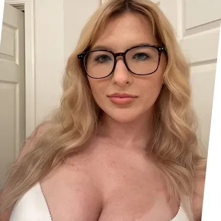 OnlyFans cuenta princesspeachy6 avatar 1