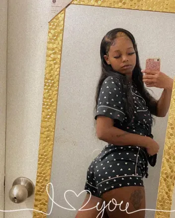 OnlyFans account  ridemyownwavee header 2