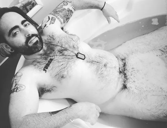 OnlyFans account  bearddaddy94 header 2