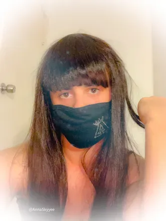 OnlyFans account  annaskyyee avatar 1
