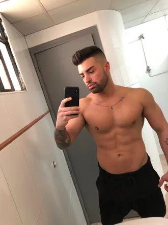 OnlyFans cuenta chicovengador header 2