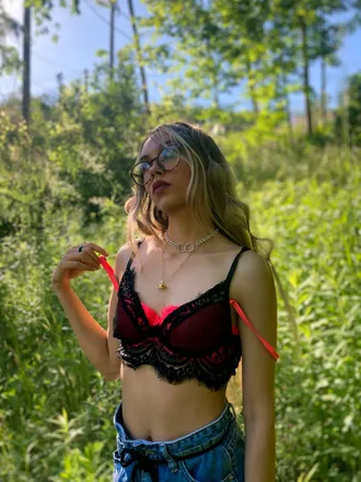 OnlyFans cuenta stoner_chickkk avatar 1