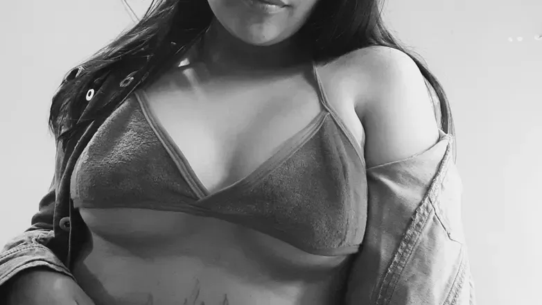 OnlyFans account  jaz.priv21 header 2