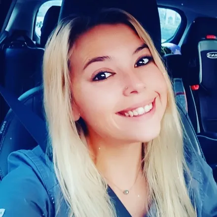 OnlyFans cuenta postyluv27 header 2