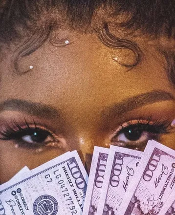 OnlyFans cuenta kamcokebottle header 2