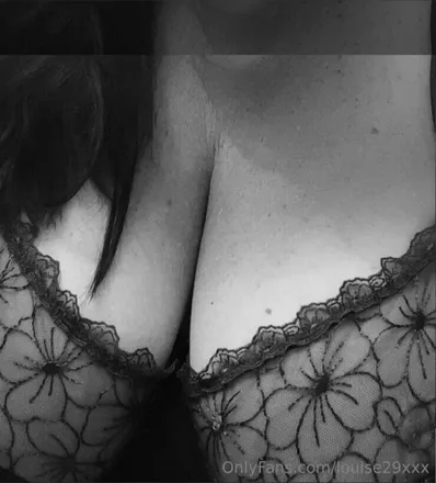 OnlyFans cuenta louise29xxx header 2