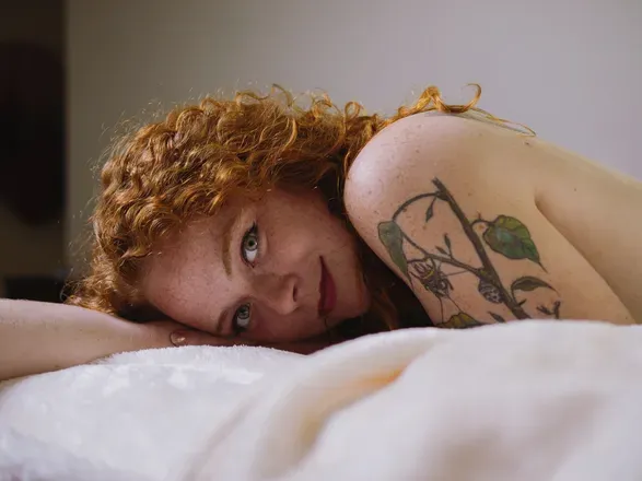 OnlyFans cuenta scarlet_fever_dreams header 2
