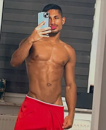 OnlyFans account  halerrandro1898 avatar 1