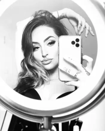 OnlyFans cuenta enjoyxo avatar 1