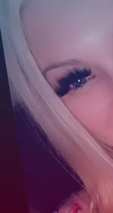 OnlyFans cuenta lovemelightly header 2