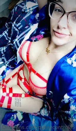 OnlyFans cuenta pussycontrol85 header 2