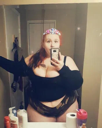 OnlyFans account  misspiggyy avatar 1