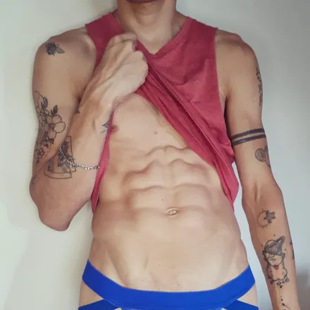 OnlyFans cuenta xguillua header 2