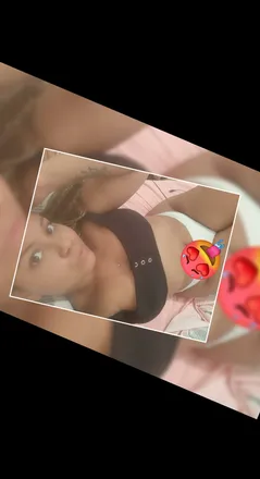 OnlyFans account  lamorenita96 header 2