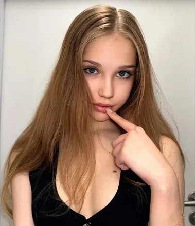 OnlyFans cuenta minikrisss avatar 1