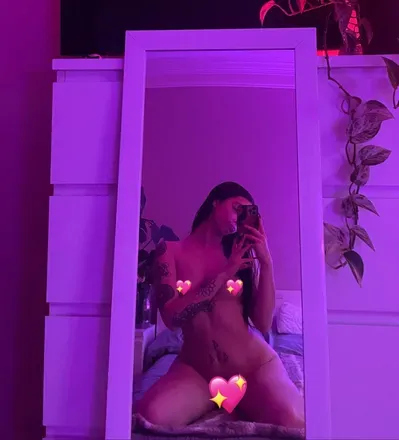 OnlyFans cuenta pillowprincesssarah avatar 1