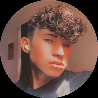 OnlyFans cuenta kikicortez header 2
