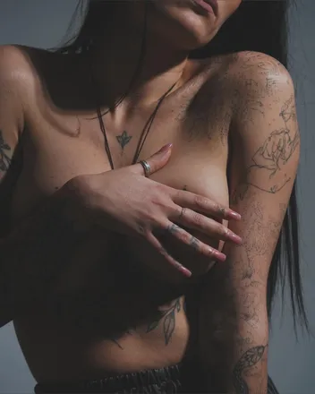 OnlyFans cuenta insideout.tattooer.vip header 2