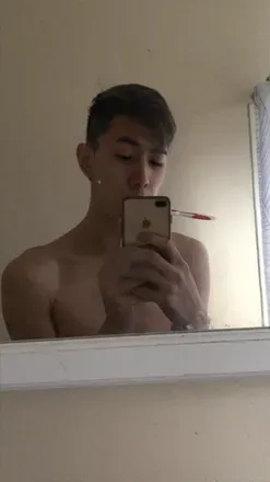 OnlyFans account  moon__boy avatar 1