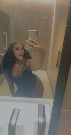 OnlyFans cuenta queenxxxtings avatar 1