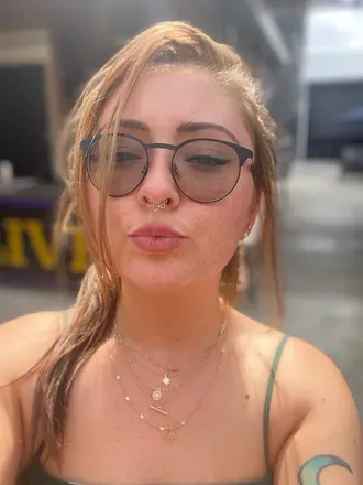 OnlyFans cuenta ellyboo2022 avatar 1