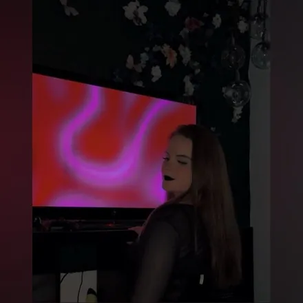 OnlyFans cuenta kinkyprincess00 header 2