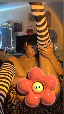 OnlyFans cuenta lovelylayxxx header 2