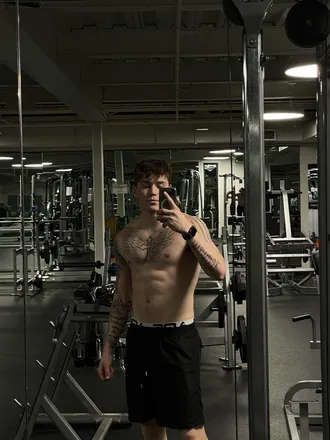 OnlyFans cuenta tylerherv header 2