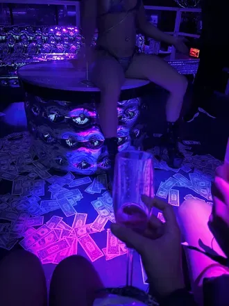 OnlyFans cuenta gemsdiary header 2