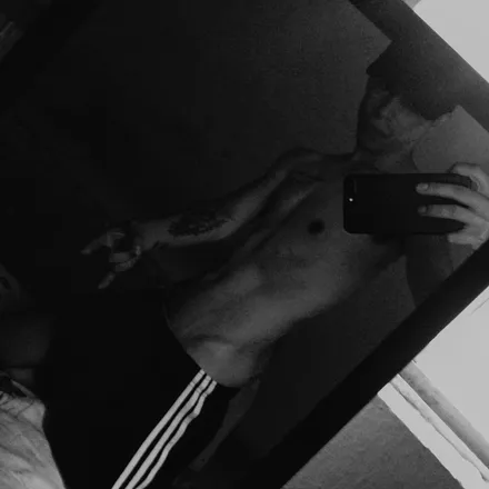 OnlyFans cuenta elchicotimido1 header 2