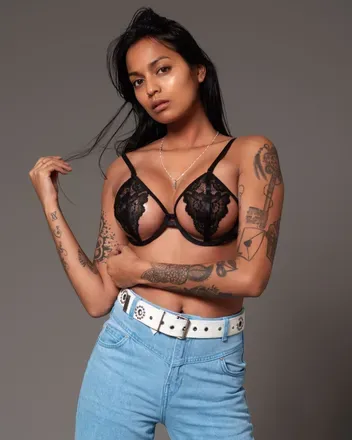 OnlyFans account  sleah2 avatar 1
