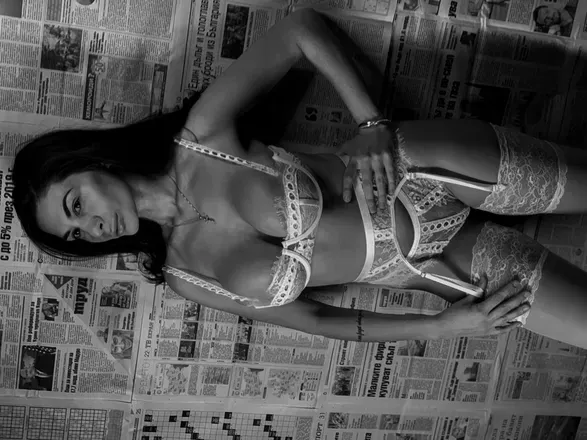 OnlyFans cuenta shananiofficial header 2