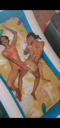 OnlyFans cuenta lesbianssands header 2