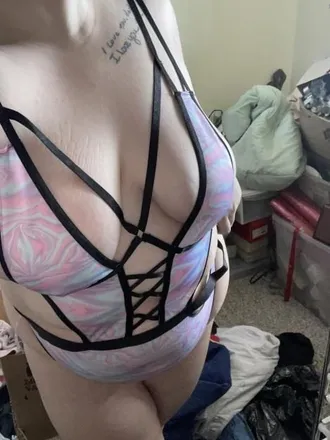 OnlyFans account  haleyjay1997 header 2