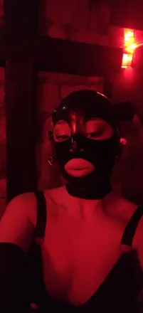 OnlyFans cuenta inesse_doll header 2