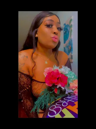 OnlyFans cuenta thegoldenempress header 2