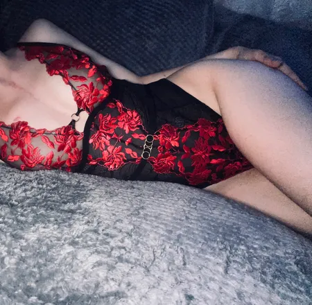 OnlyFans cuenta midge_69 header 2