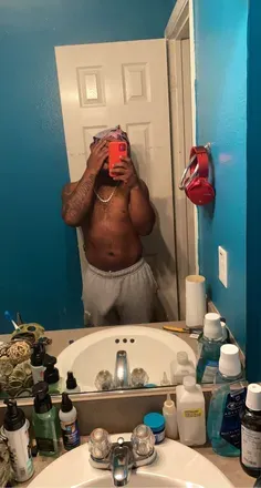 OnlyFans cuenta curvedsnickerr avatar 1
