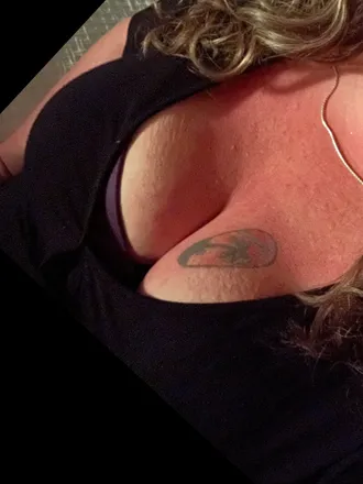 OnlyFans cuenta eveanneredwood header 2