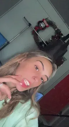 OnlyFans account  xoxoauroraaaa avatar 1