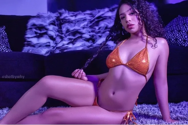 OnlyFans cuenta kittsplayroom header 2