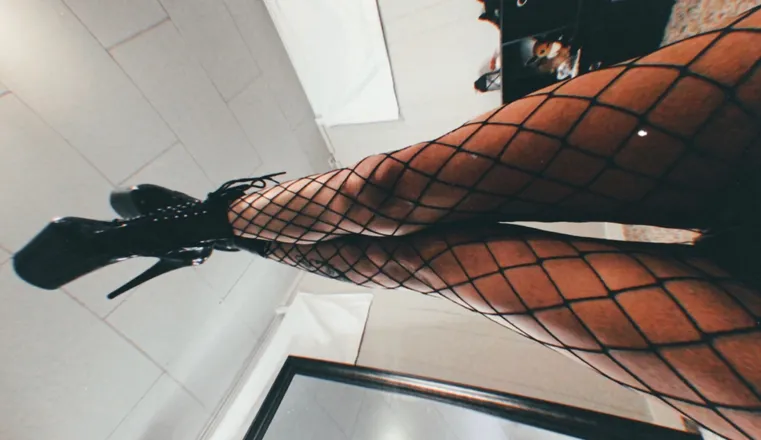 OnlyFans cuenta bbygothgrlx header 2