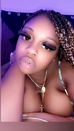 OnlyFans cuenta chocolateefeee header 2