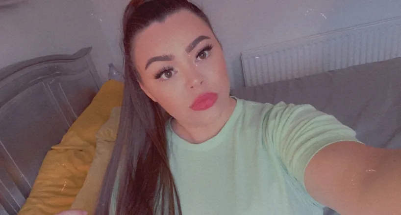 OnlyFans cuenta louuxoxo header 2