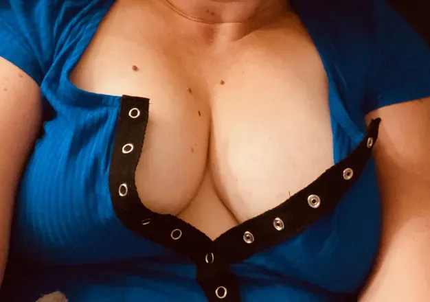 OnlyFans cuenta katie.shymom header 2