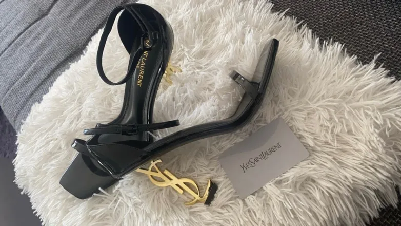 OnlyFans account  sherezadefeetluxury header 2