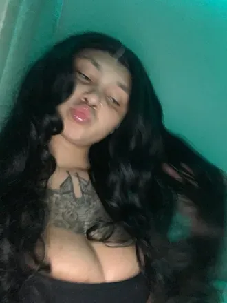 OnlyFans cuenta lightskinbad23 avatar 1